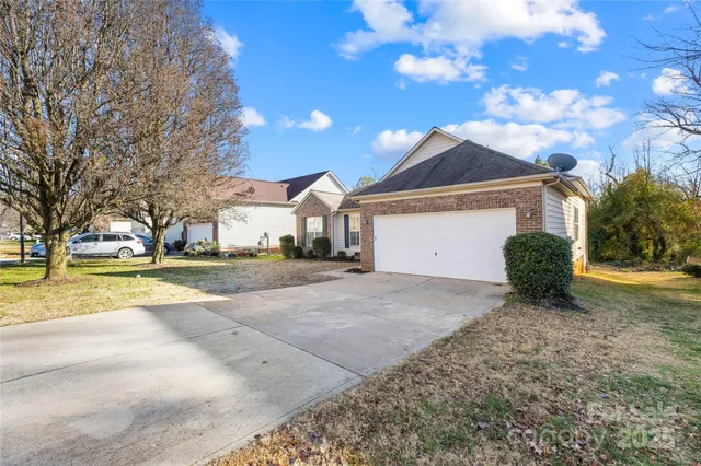 $395,000 | 145 Walmsley Place, Mooresville, NC 28117