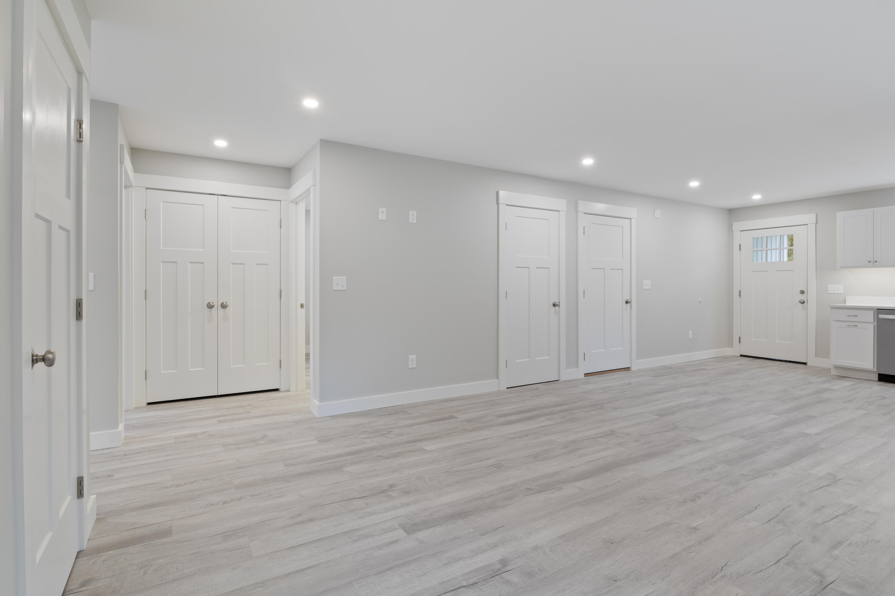 326 Ossipee Trail West, Unit 3 Standish, ME 04084 - Photo 6 of 19 322_Ossipee_Trail_W_07