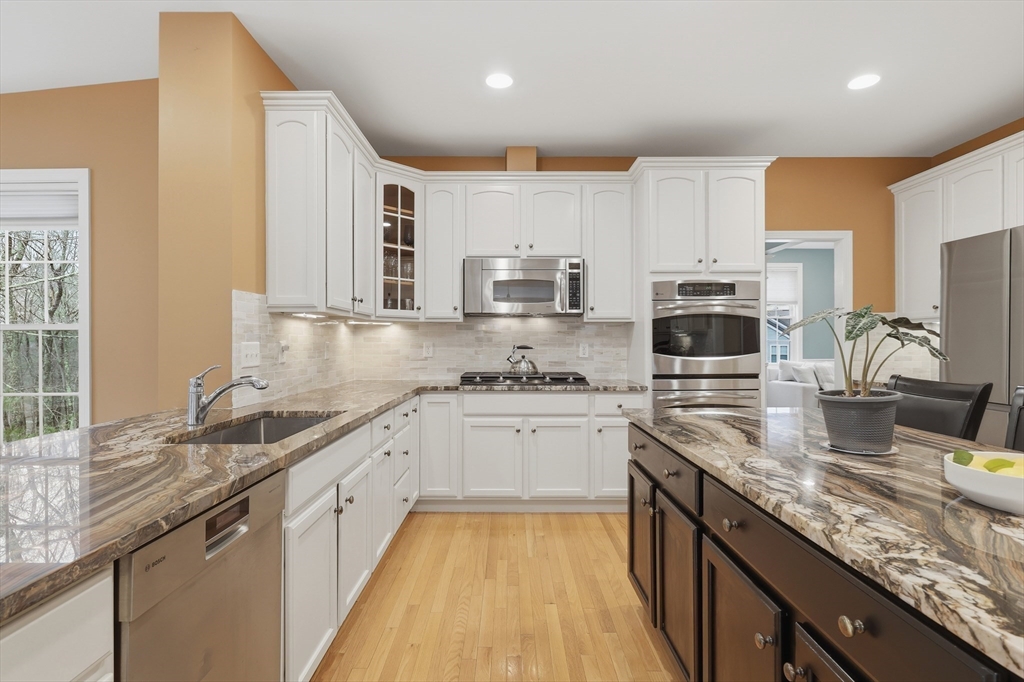 11 Howarth Drive Upton, MA 01568 - Photo 14 of 42