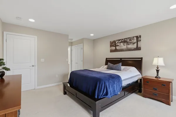$1,188,000 | 11 Howarth Drive, Upton, MA 01568