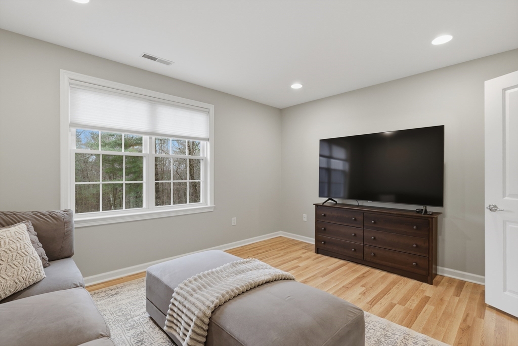 11 Howarth Drive Upton, MA 01568 - Photo 38 of 42