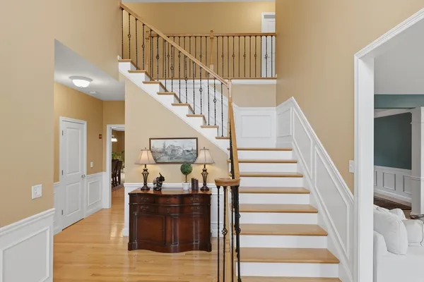 $1,188,000 | 11 Howarth Drive, Upton, MA 01568