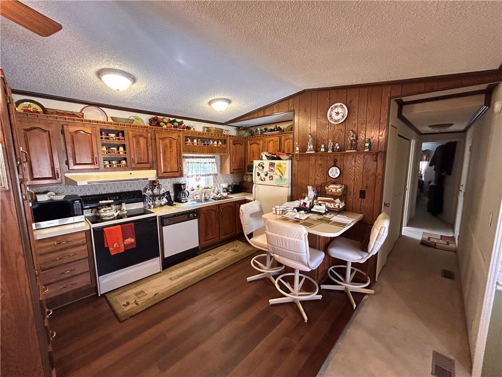 25 K And L Lane Butler, PA 16001 - Photo 10 of 18