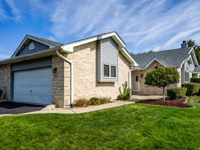 $345,000 | 16139 Lake Villa Avenue, Tinley Park, IL 60477