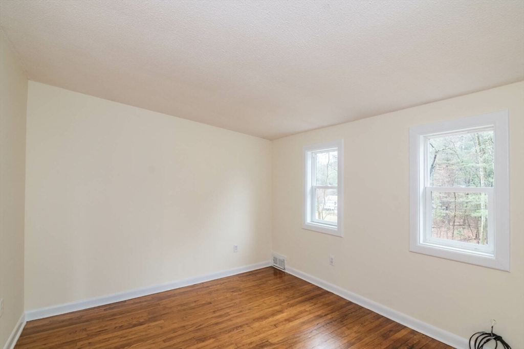 170 Parkerview Street Springfield, MA 01129 - Photo 28 of 37 Gallery Image 28
