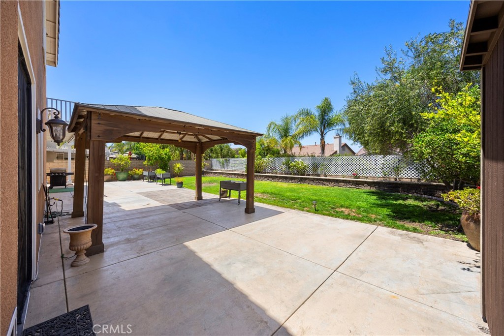 249 Encore Way Corona, CA 92879 - Photo 4 of 50