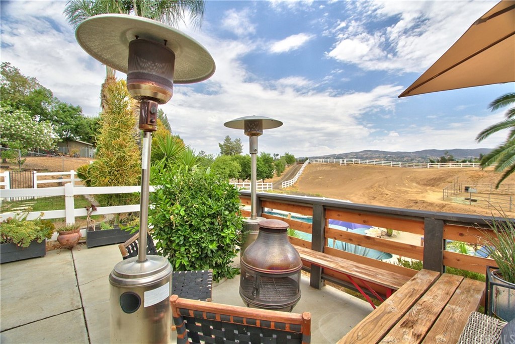 36900 Vía Broza Temecula, CA 92592 - Photo 38 of 70