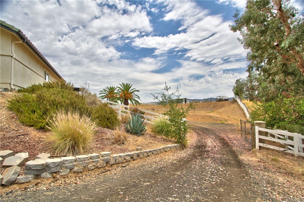 36900 Vía Broza Temecula, CA 92592 - Photo 49 of 70