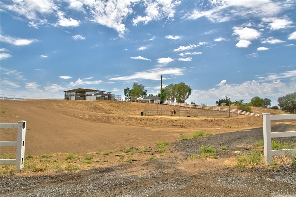 36900 Vía Broza Temecula, CA 92592 - Photo 52 of 70