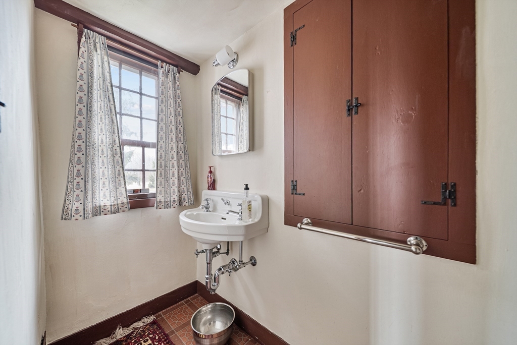 7 Lower Green Newbury, MA 01951 - Photo 16 of 39