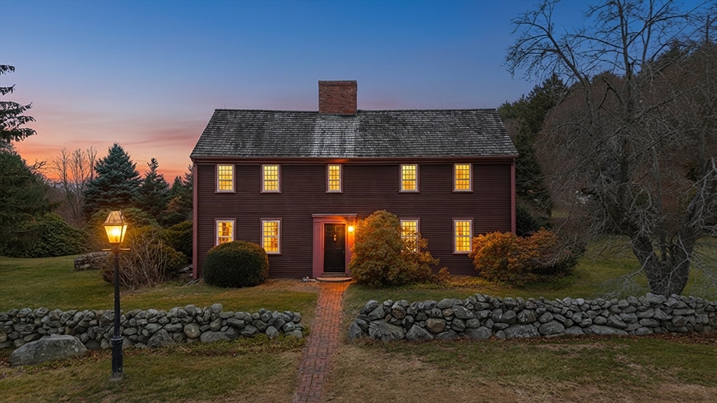 7 Lower Green Newbury, MA 01951 - Photo 2 of 39