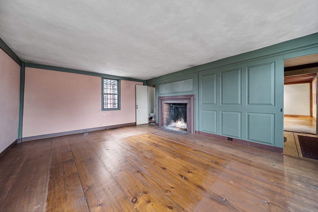 7 Lower Green Newbury, MA 01951 - Photo 4 of 39