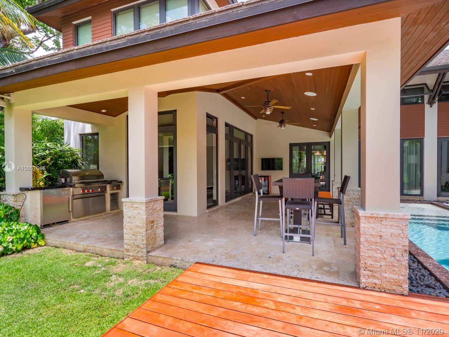 4241 Palm Lane Miami, FL 33137 - Photo 13 of 55