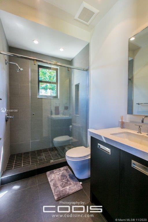 4241 Palm Lane Miami, FL 33137 - Photo 38 of 55