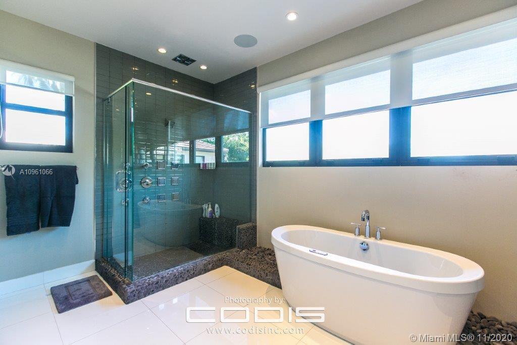 4241 Palm Lane Miami, FL 33137 - Photo 44 of 55