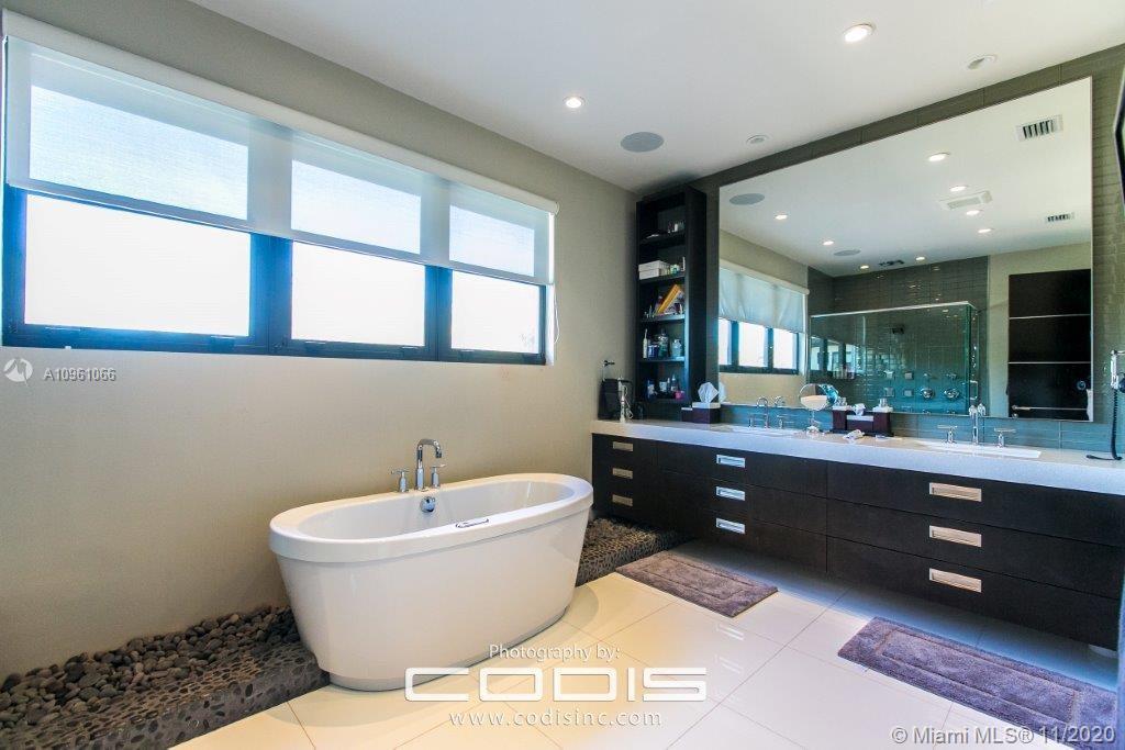 4241 Palm Lane Miami, FL 33137 - Photo 45 of 55