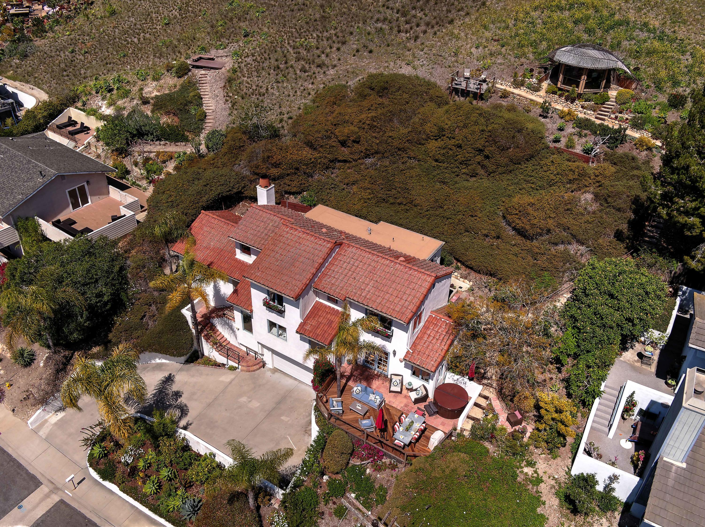 435 Fellowship Road Santa Barbara, CA 93109 - Photo 4 of 47 an aerial view of a house with a yard