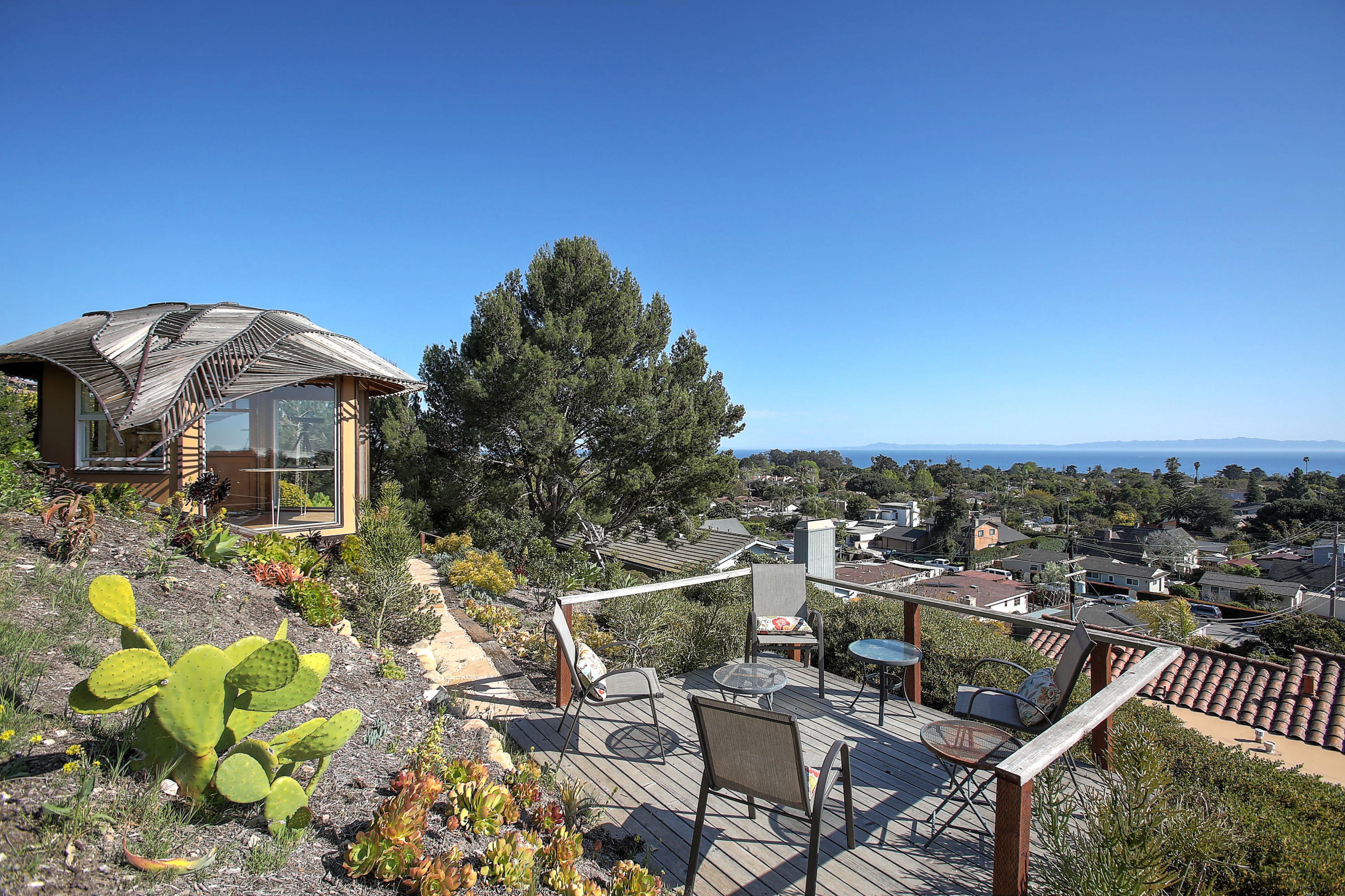 435 Fellowship Road Santa Barbara, CA 93109 - Photo 46 of 47 a view of a terrace with sitting area