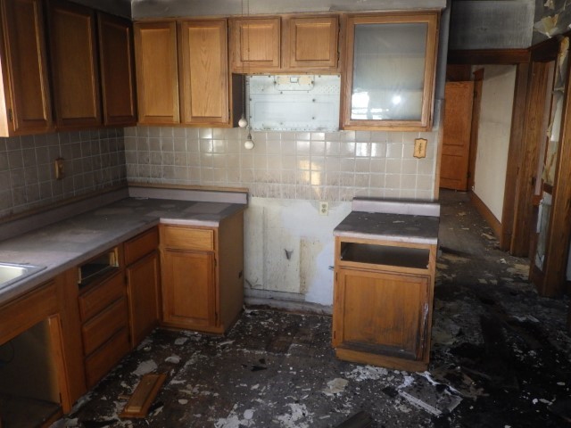 4320 West Cermak Road Chicago, IL 60623 - Photo 14 of 17 Gallery Image 14