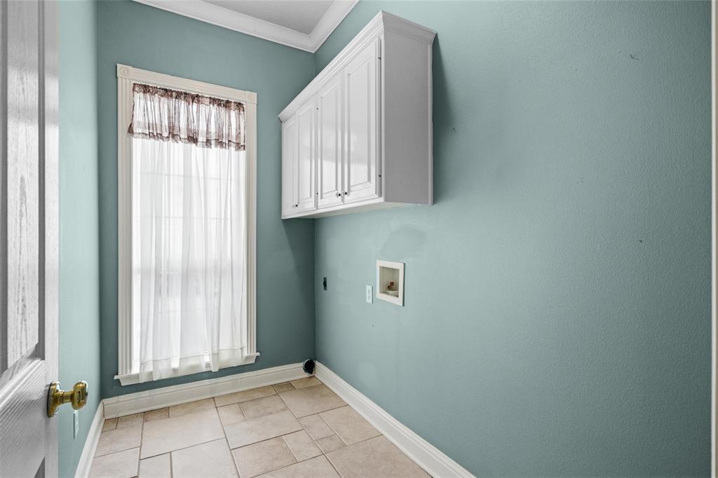 1304 Greenbriar Trail Holly Lake Ranch, TX 75765 - Photo 16 of 40 a view of an empty room with a window