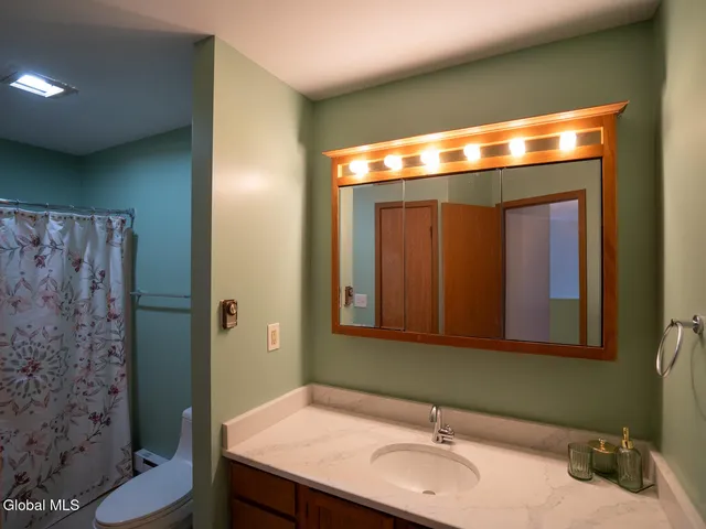 $265,000 | 52 Streamview Lane, North Greenbush, NY 12198