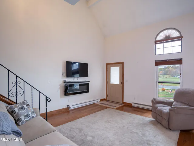 $265,000 | 52 Streamview Lane, North Greenbush, NY 12198