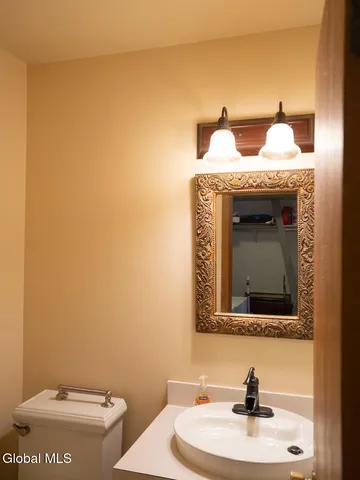 $265,000 | 52 Streamview Lane, North Greenbush, NY 12198