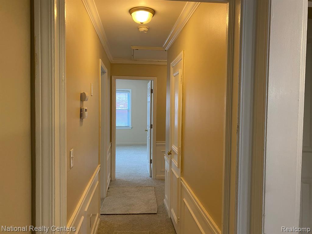 426 Moross Road Grosse Pointe, MI 48236 - Photo 16 of 36