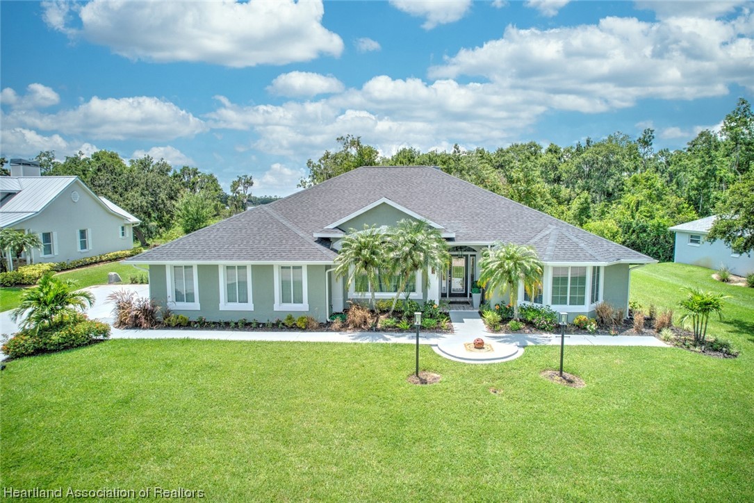 23 Cove Road Lake Placid, FL 33852 - Photo 1 of 31 Gallery Image 1
