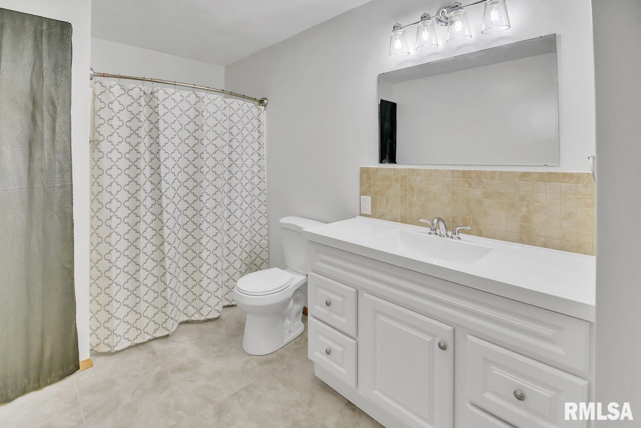 6605 South Trivoli Road Glasford, IL 61533 - Photo 19 of 30 Gallery Image 19