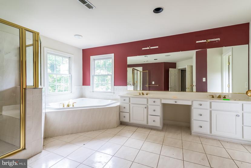 25105 Vista Ridge Road Gaithersburg, MD 20882 - Photo 18 of 26 Interior (General)