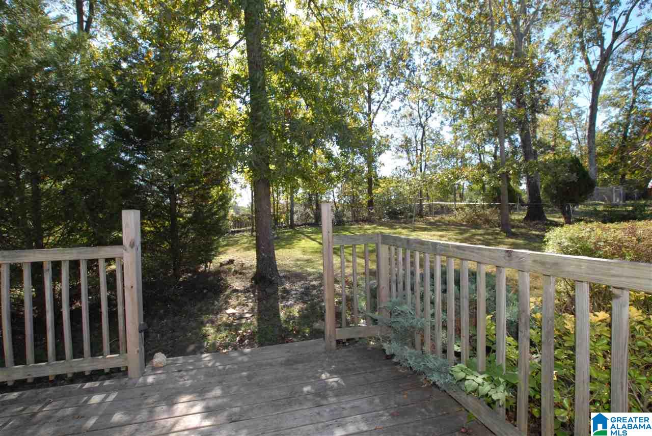 901 27th Avenue Northeast Center Point, AL 35215 - Photo 11 of 28