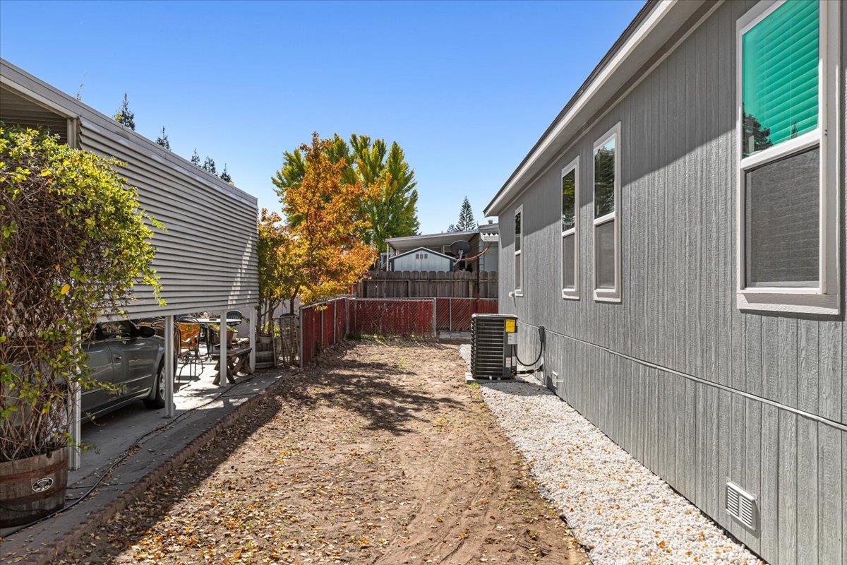 2128 Barrington Lane Modesto, CA 95350 - Photo 31 of 44
