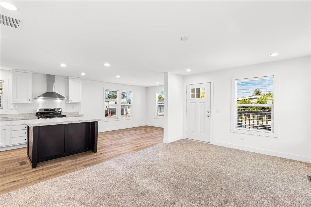 2128 Barrington Lane Modesto, CA 95350 - Photo 9 of 44