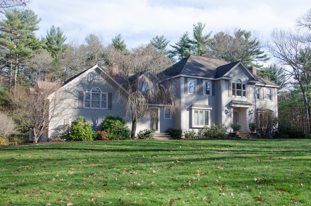 39 Arrowhead Farm Road Boxford, MA 01921 - Photo 1 of 28