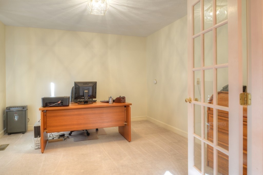 39 Arrowhead Farm Road Boxford, MA 01921 - Photo 14 of 28