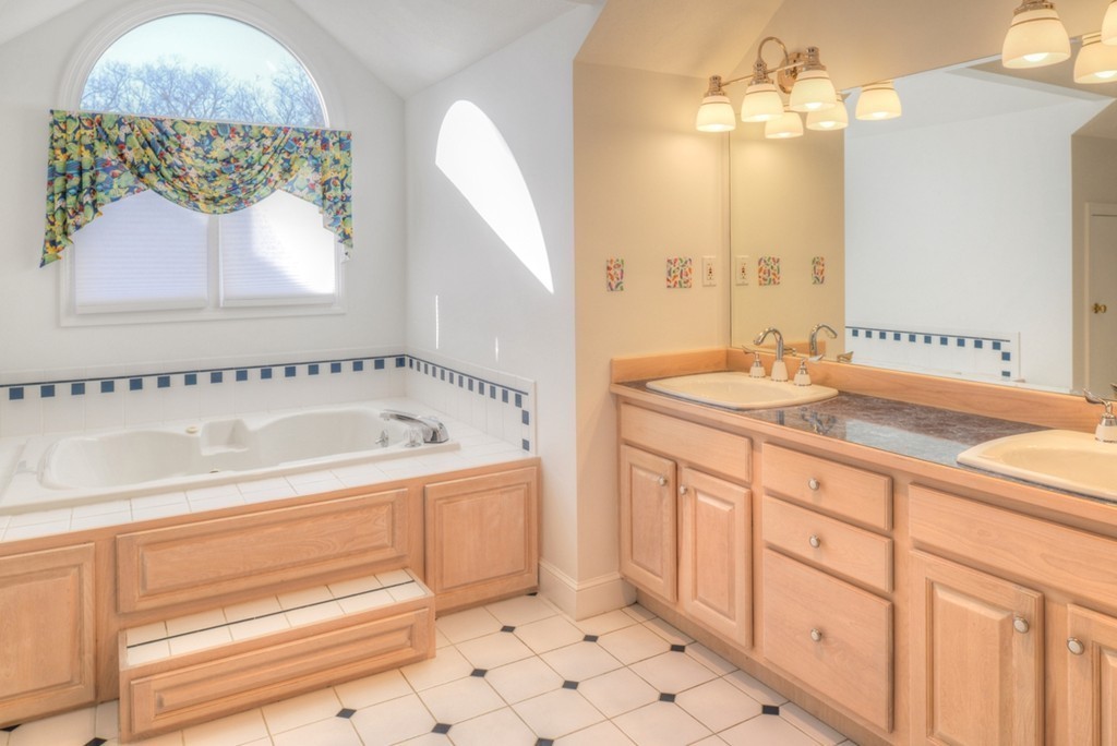 39 Arrowhead Farm Road Boxford, MA 01921 - Photo 18 of 28