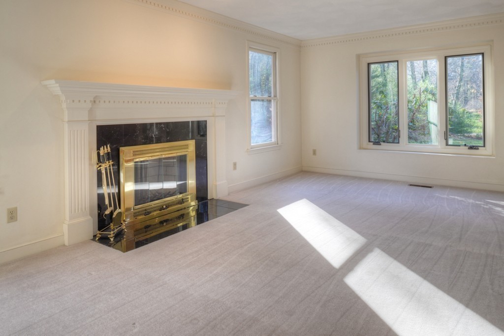 39 Arrowhead Farm Road Boxford, MA 01921 - Photo 7 of 28