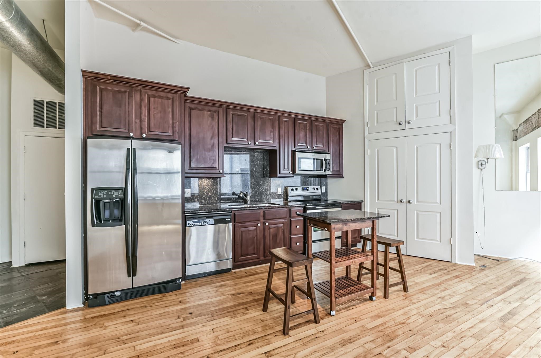 705 Main Street, Unit 511 Houston, TX 77002 - Photo 6 of 29