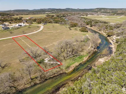 $750,000 | 865 Bingham Lane, New Braunfels, TX 78132