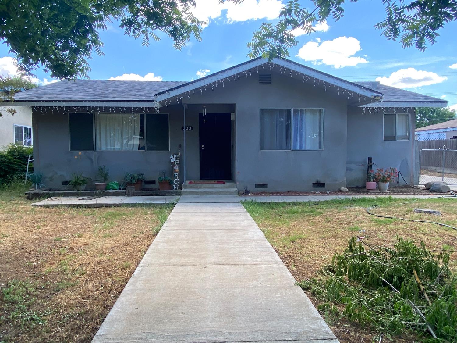 333 East Linden Avenue Reedley, CA 93654 - Photo 1 of 17