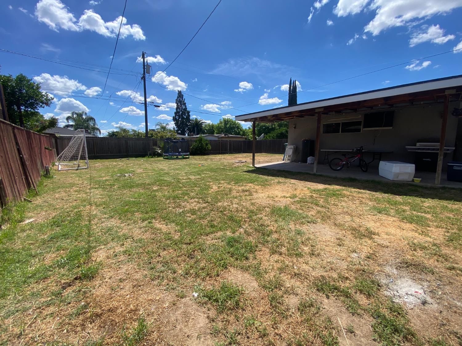 333 East Linden Avenue Reedley, CA 93654 - Photo 16 of 17