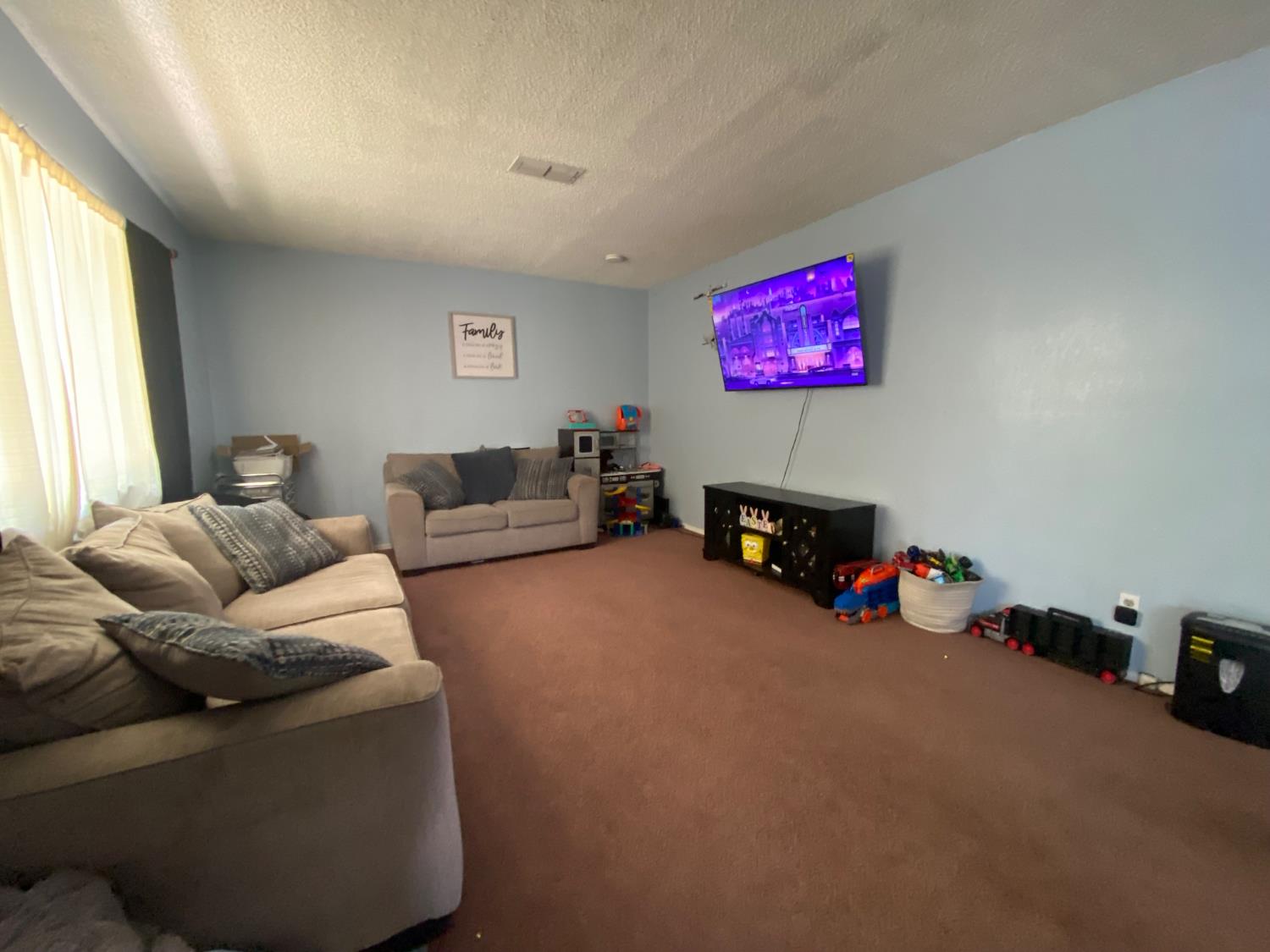 333 East Linden Avenue Reedley, CA 93654 - Photo 6 of 17