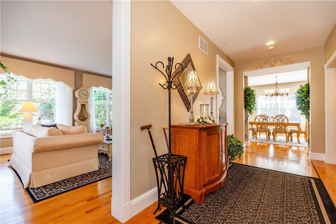 389 Wickford Point Road North Kingstown, RI 02852 - Photo 12 of 49