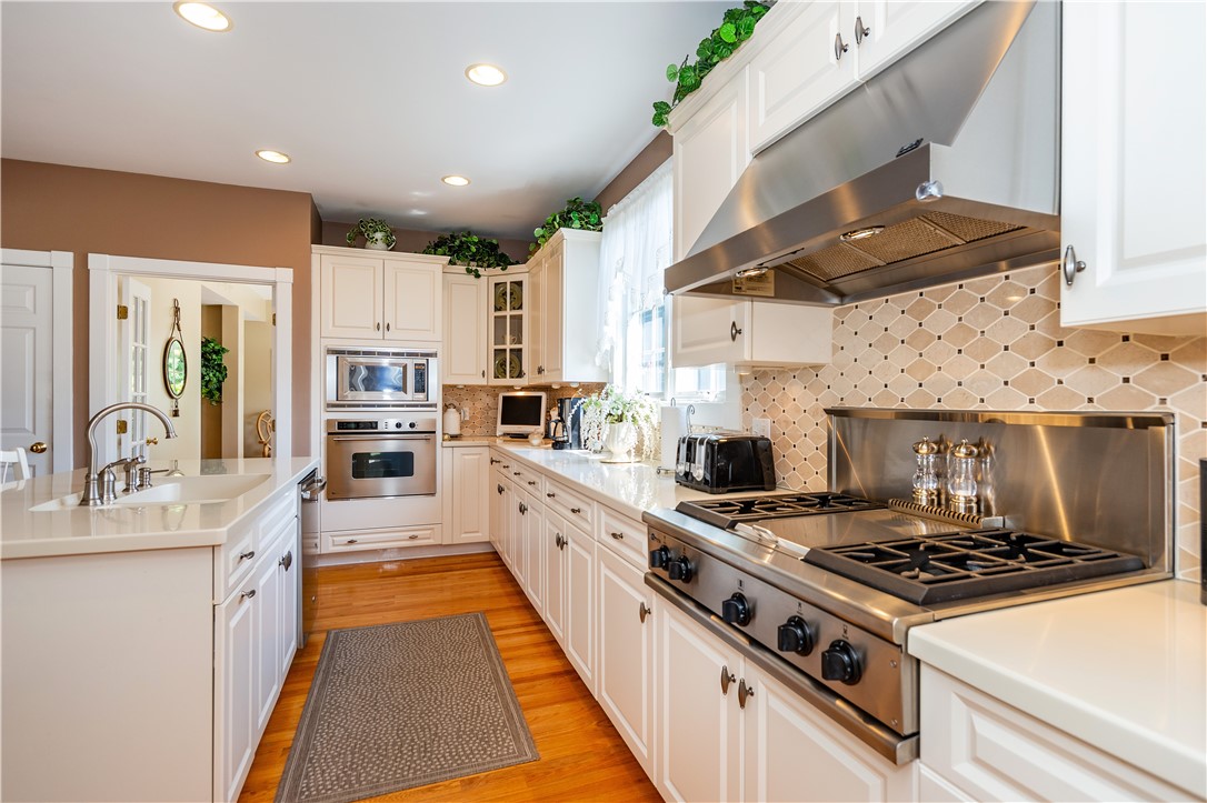 389 Wickford Point Road North Kingstown, RI 02852 - Photo 17 of 49