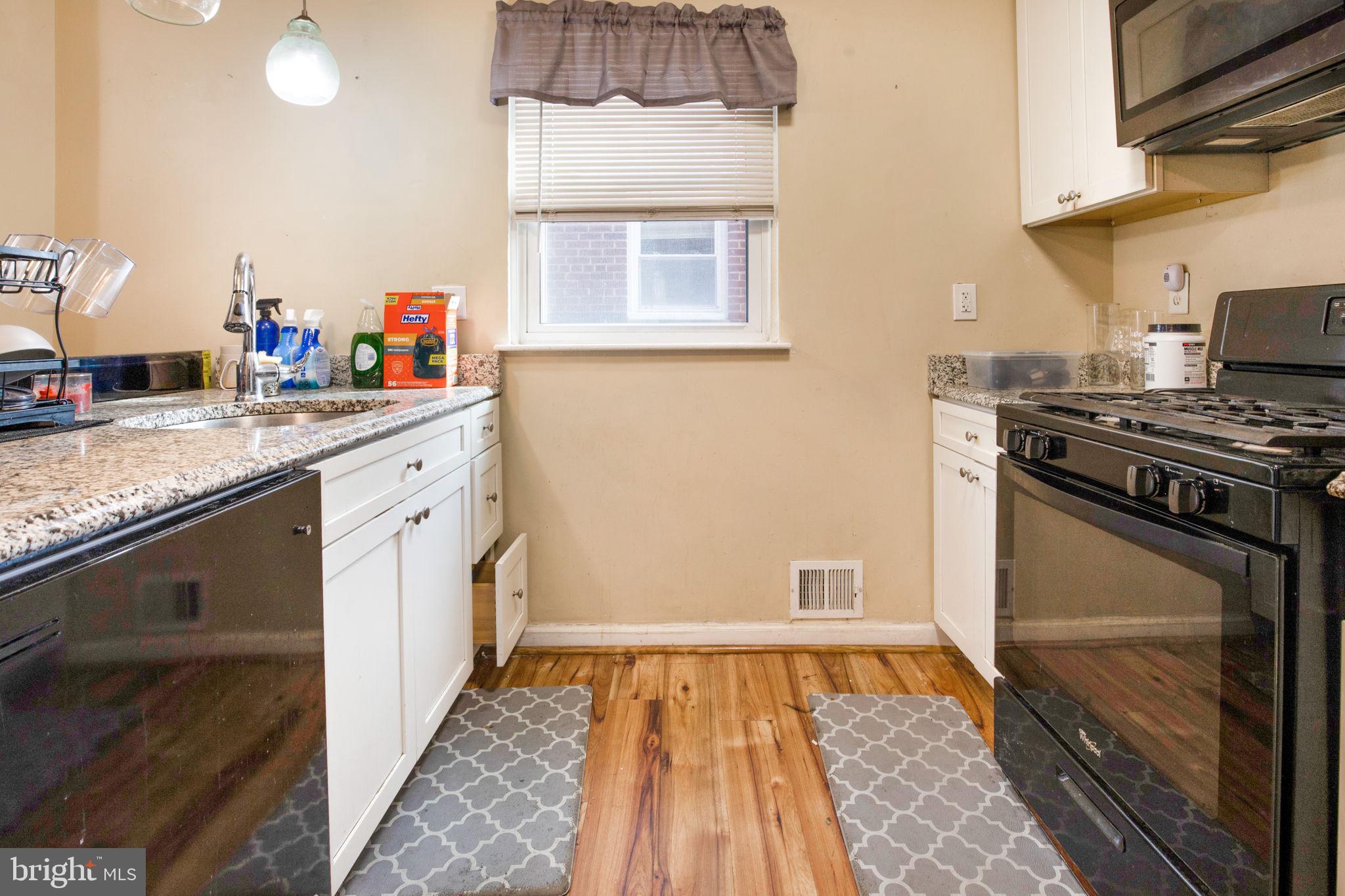 459 Riggs Road Northeast Washington, DC 20011 - Photo 12 of 31 Kitchen