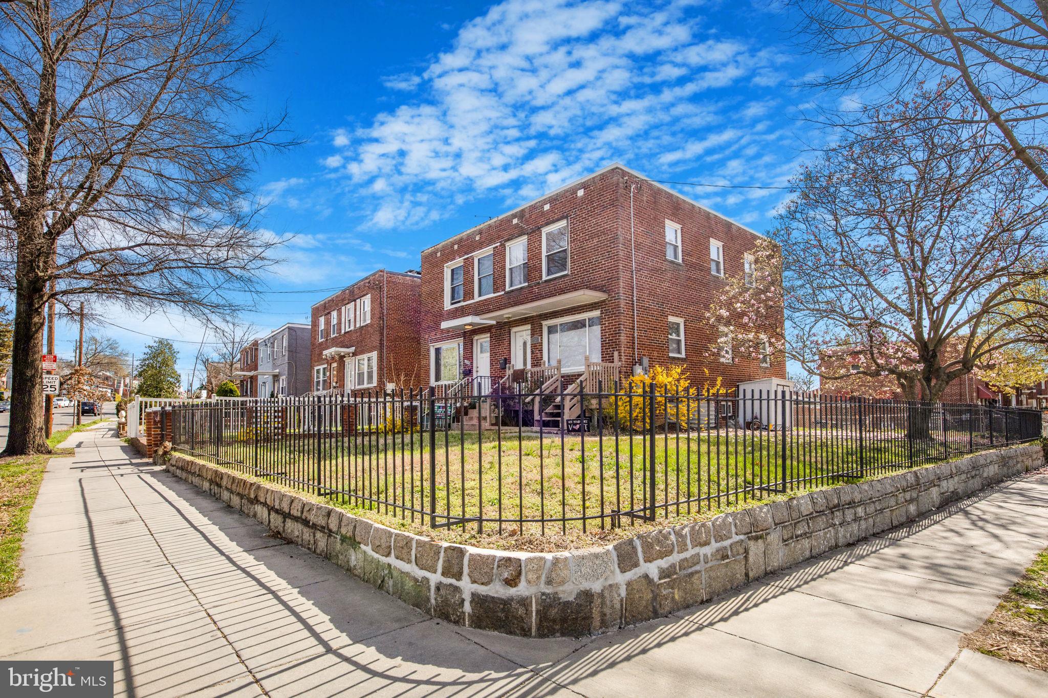 459 Riggs Road Northeast Washington, DC 20011 - Photo 2 of 31