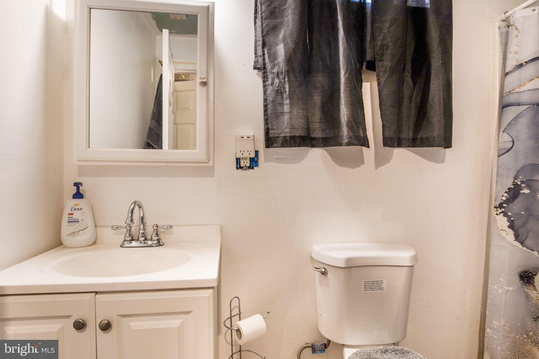 459 Riggs Road Northeast Washington, DC 20011 - Photo 27 of 31 Basement Bathroom