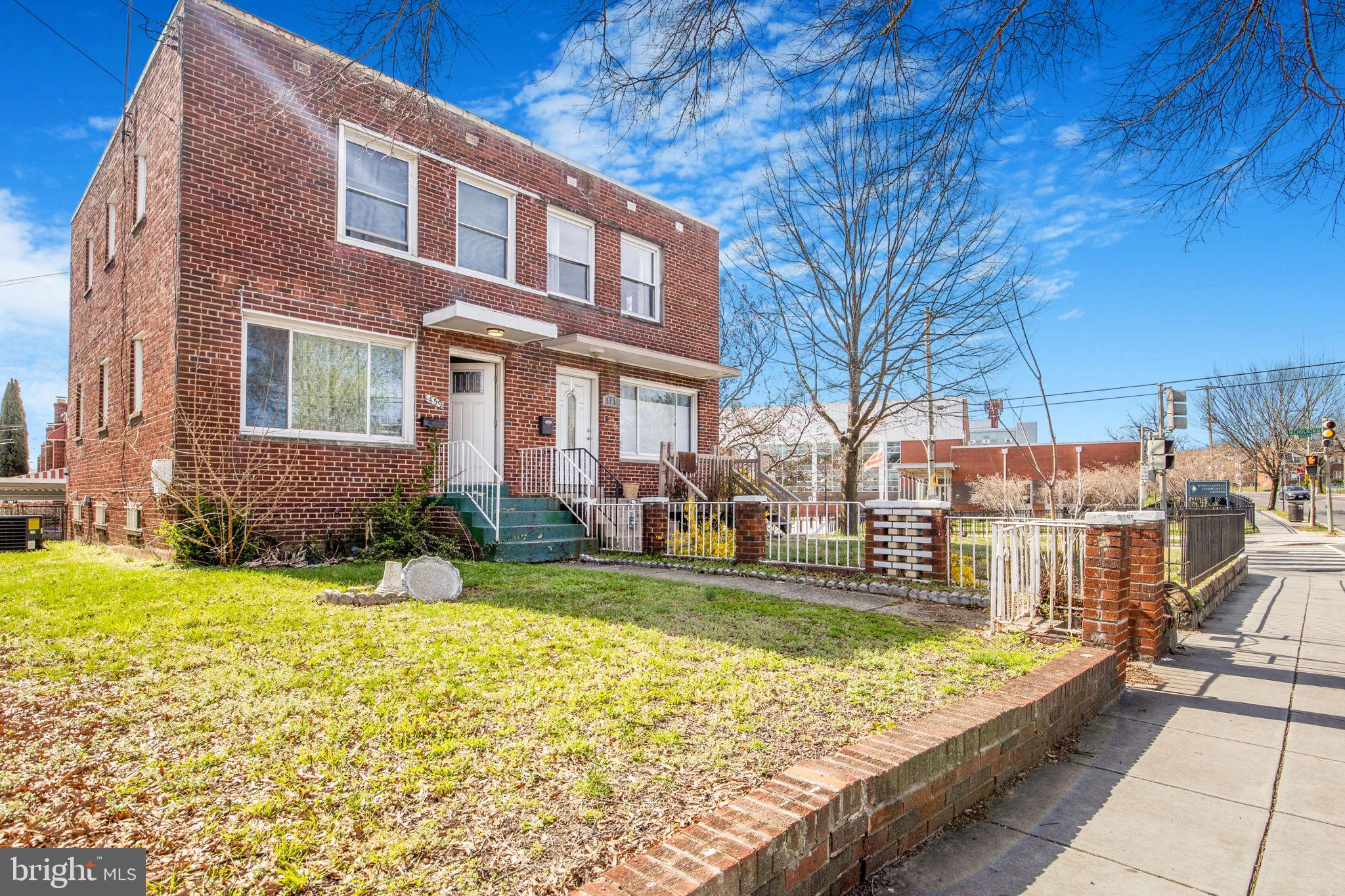 459 Riggs Road Northeast Washington, DC 20011 - Photo 3 of 31