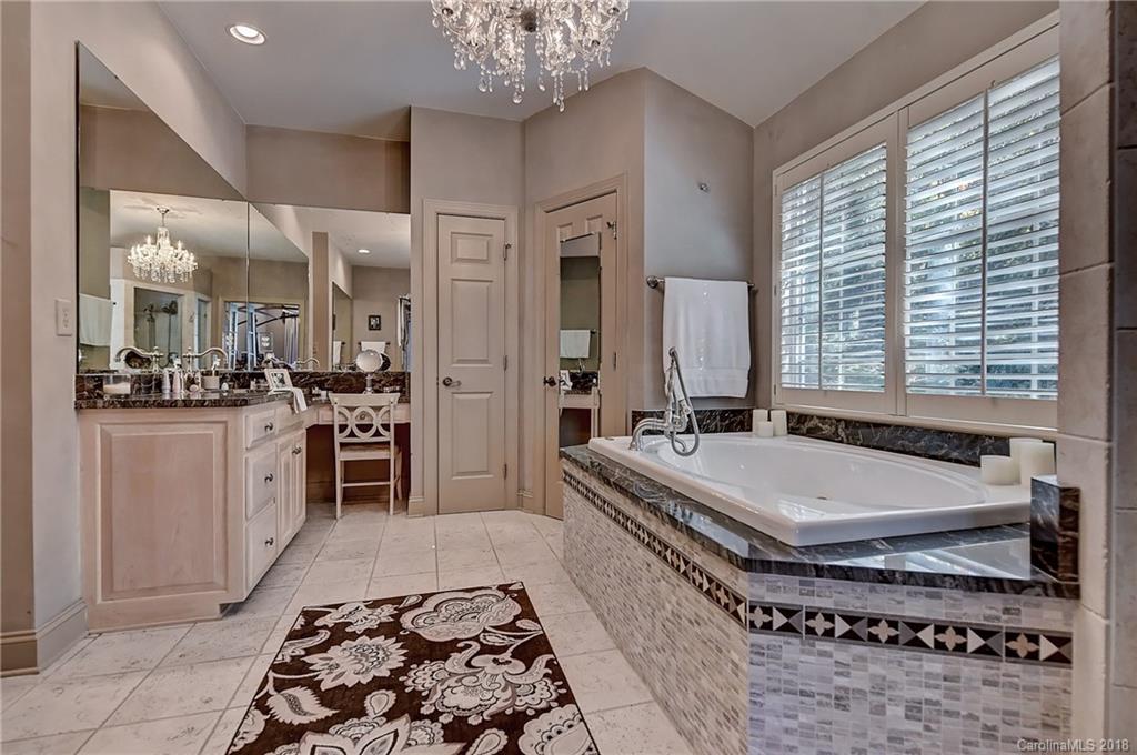 16126 Woolwine Road Charlotte, NC 28278 - Photo 12 of 36 Gallery Image 12